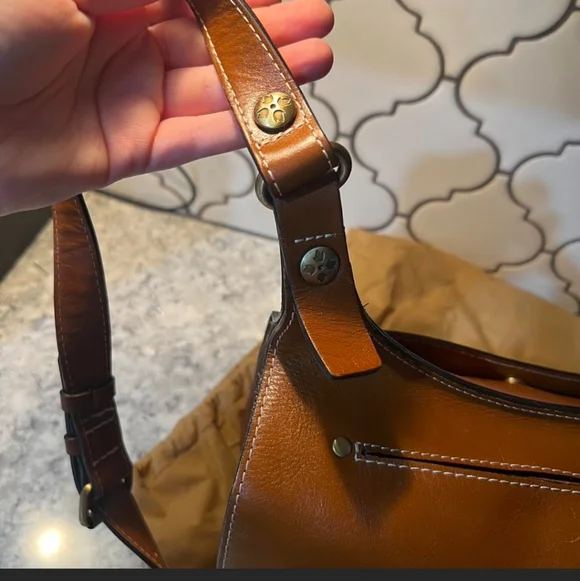 Patricia Nash London Heritage Saddle Bag, Card and Dust Bag $249 Retail EUC - Picture 6 of 6